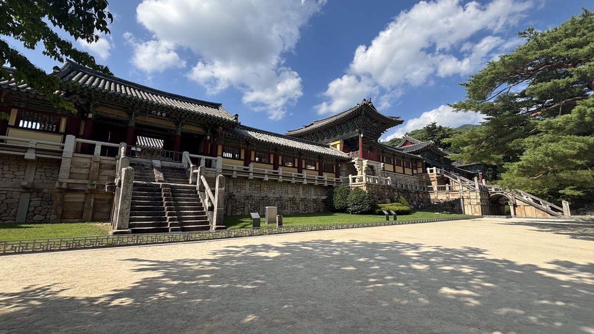 kulak76's tweet photo. Got home from Korea over a week ago and still looking back and the pictures and reflecting on an amazing trip. The tranquility of the Bulguksa Buddhist Temple in Gyeongju was among the highlights. 🇰🇷🫶 https://t.co/nmPzaNVIuJ