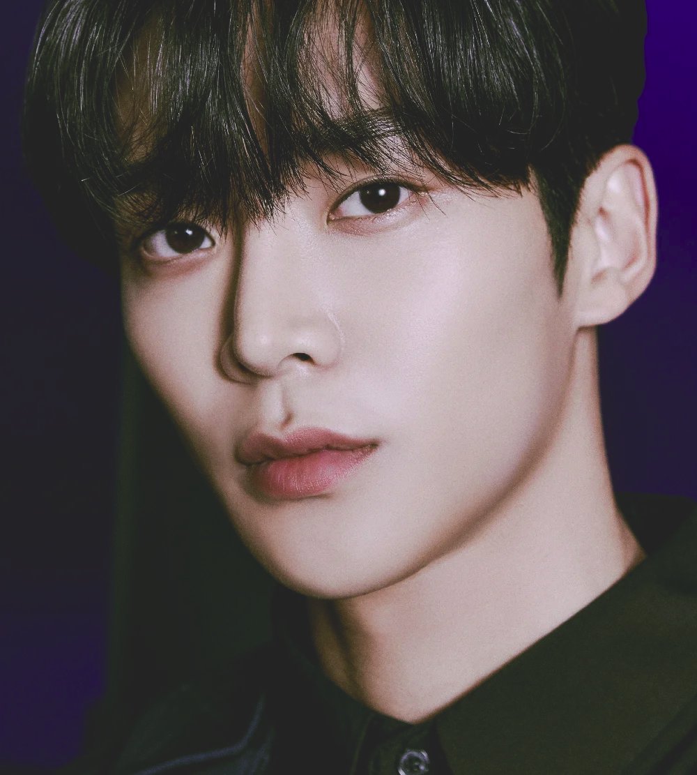 TOP100KPOP's tweet photo. Happy 30th birthday to ROWOON! https://t.co/HggntZQ5bB