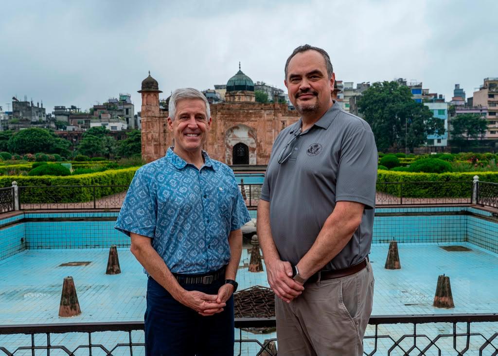 usembassydhaka's tweet photo. Admiral Koehler, commander, U.S. Pacific Fleet, capped off his Dhaka visit with a stop at Lalbagh Fort, admiring the restored Hammam Khana and the U.S. Embassy's preservation efforts in protecting Bangladesh's rich cultural heritage. https://t.co/uexQqhkO2h