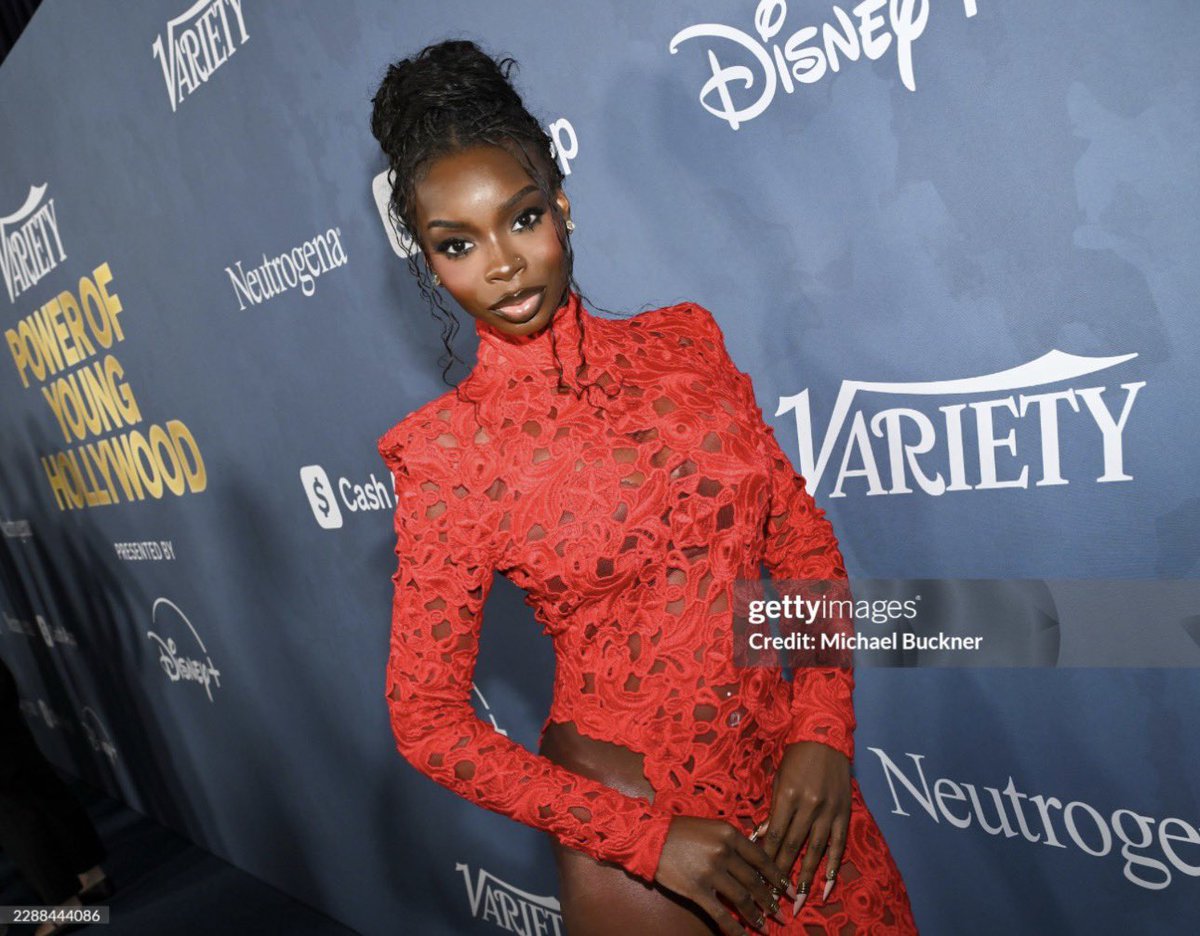 No_limits1986's tweet photo. Somebody call the fire department because Olandria is looking too hot at the Variety Power of Young Hollywood event. That red dress is EVERYTHING. 🥵❤️🤩
#OlandriaxPowerOfYoungHollywood https://t.co/0bwP8zljv2