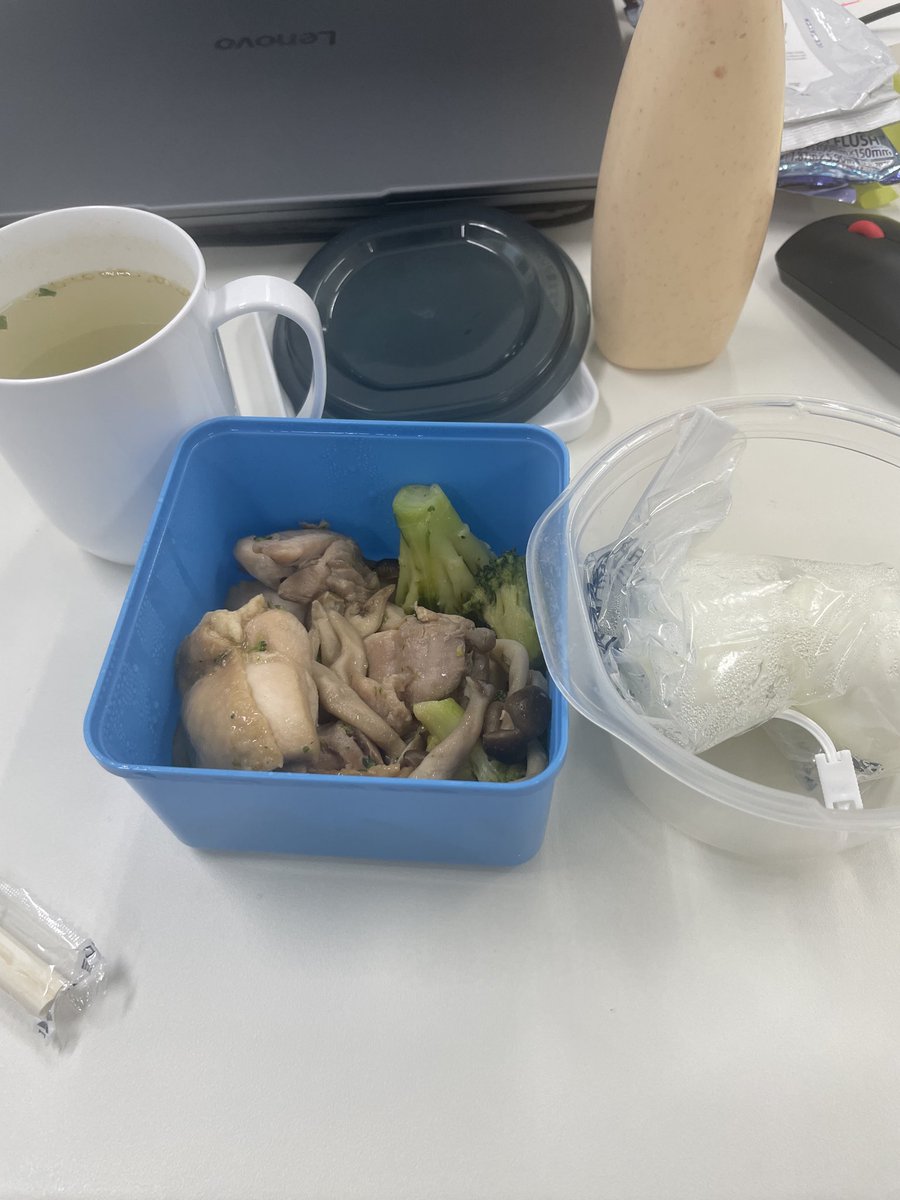 umakasu114's tweet photo. 昼メッシ https://t.co/gecUFGN2ab