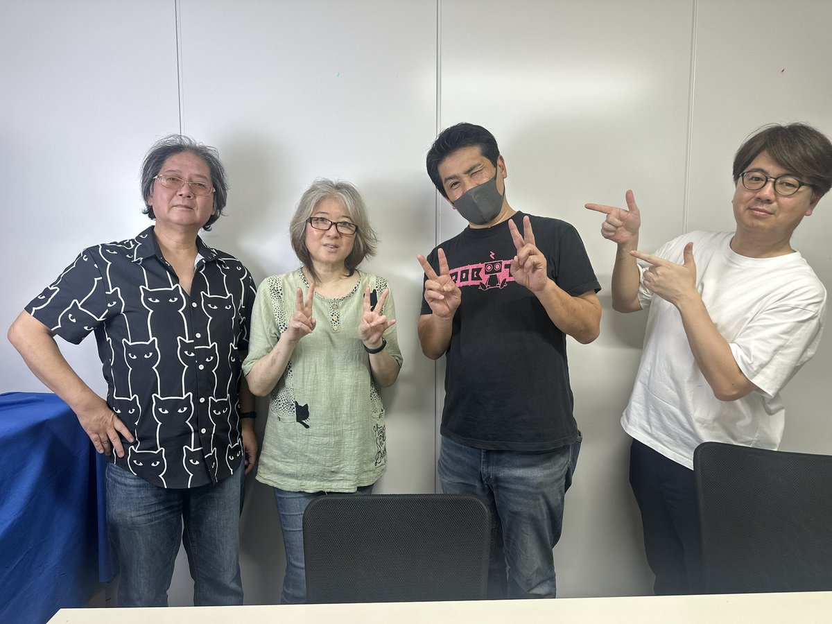 VGM_Robot's tweet photo. 先日は人気YouTube番組とびスィ！！に弊店よりスタッフしのが出演させて頂きました！

店内やガチャガチャの事、先月開催された深谷ロボット感謝祭EXplusの事など話させて頂きました！

コメントもたくさん頂きありがとうございました！

司会のアツシオハラさん、細江慎二さん、佐宗 綾子さんと📷 https://t.co/46adt0gPZE