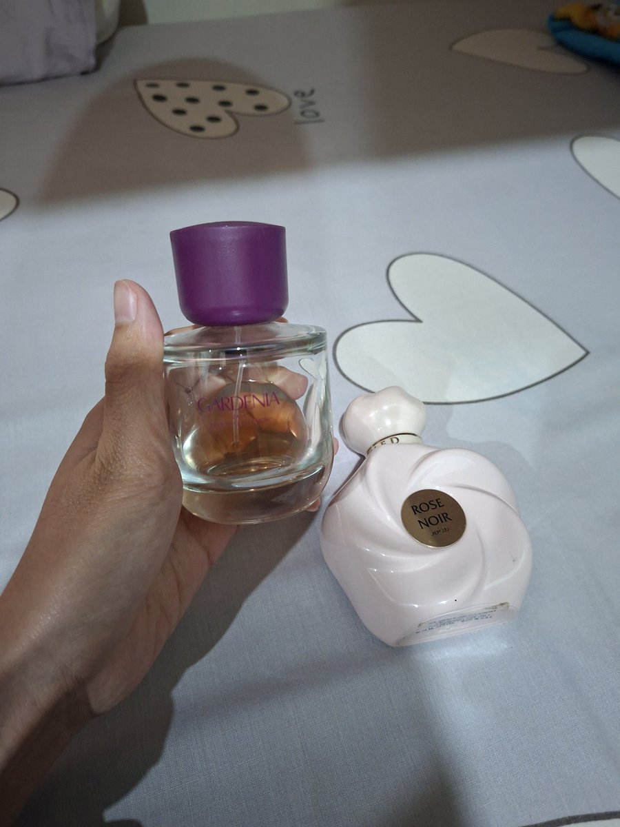 yaelajay's tweet photo. @faradistyy bau nya itu beneran girly bngt, sering aku mix sama parfum ini makin wangi awet https://t.co/LAHd4wZzJo
