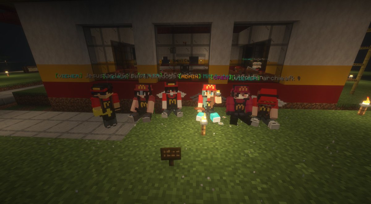 DatCokeKing06's tweet photo. Mcdonalds :3
#coolmentsmp #minecraft https://t.co/w4zmKA1m6U