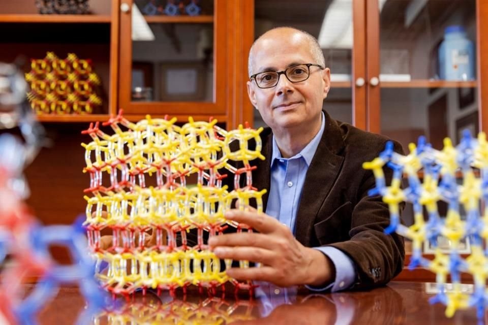 lizicea7x's tweet photo. Conozcan a un tipo salido de un campo de refugiiado, se llama Omar yaghi, ganador del nobel de química 2025. Su familia fue 'expulsada' en el nakba.
Este es de los tipos que esta deshumanizando pablo majluf.
#nexos #palestina https://t.co/JZUKSVQQ3V