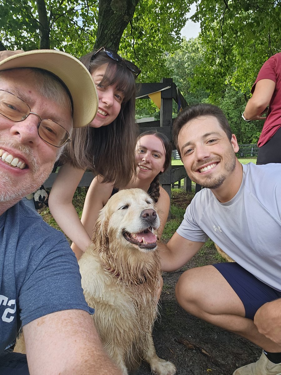 brian_bonafitz's tweet photo. Sometimes, you just need to take a break from life &amp; go pet some dogs!!  Thanks to #CampGoldie in Freehold, NJ for a wonderful time with their golden retrievers!retriever! Was so much fun &amp; we'll definitely be back to visit our new best friends! #FitzGirlsRule #WhoLetTheDogsOut https://t.co/eqO0ZBZtet