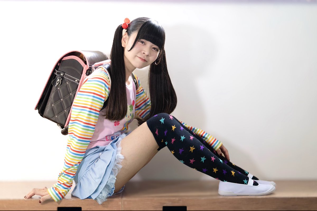 picooo's tweet photo. すーちゃん。
小学校生活を満喫してるすーちゃん。(*^^*)
#小鳥遊朱寿
#CandyCross https://t.co/BagFTomBcj