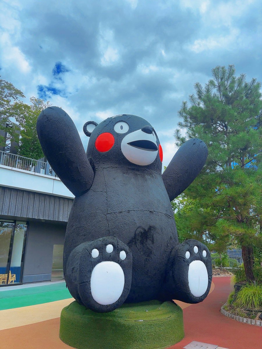 palace Sサイズラクマ最安値 限界値 今日は、お久しぶりに5Fテラスの巨大くまモンを📸 いつもは正面から