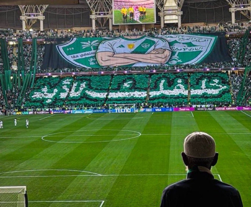 H2ithamm's tweet photo. جمهور الاهلي..
المدرب ووقعنا معاه خلاص انتهينا. ماتدري سبحان الله “لعل الله يحدث بعد ذلك أمرا” والمدرب يطلع كويس ونحقق معاه بطولات
 كله بأمر الله. الان فريق عنده نواقص كثيره في الملعب
ظهير يمين
محور بديل انزو ميو 
هذي اهم نواقص يا اهلاويه مابعد ذلك نطالب بالناقص💚 https://t.co/R96ZgLRmfu