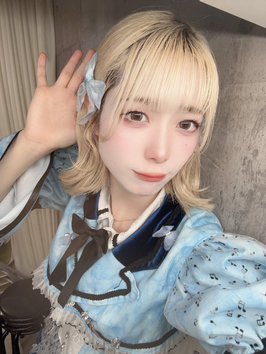 hinata_hiraeth's tweet photo. ねぇ聞いてなんて教えてくれた恋の話は https://t.co/5ePOhJXTTk