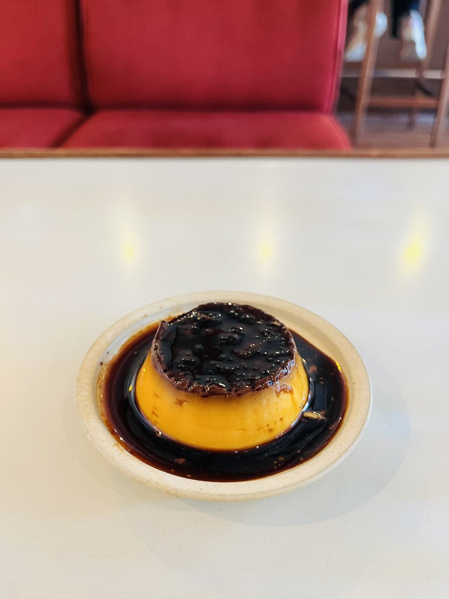 masami913's tweet photo. プリンは、
上底、下底、高さのcmをそれぞれメニュー表に書くという法律を作った方がいいと思う

小さいのが出てきた時の二度見防止のため https://t.co/9ynLgcqGSZ