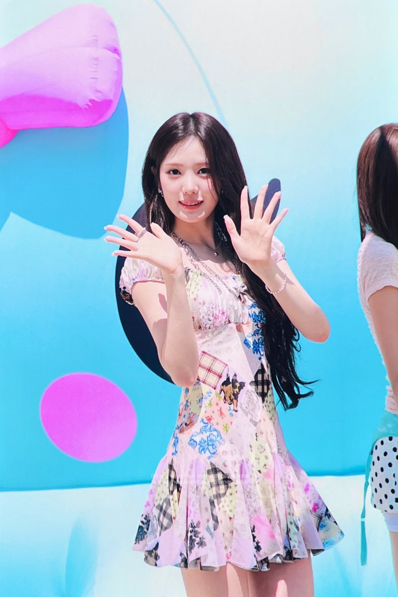 lsb_sui's tweet photo. 260806 #KiiiKiii #키키 #SUI #수이 #スイ@We_KiiiKiii https://t.co/nSOpdlMSpU
