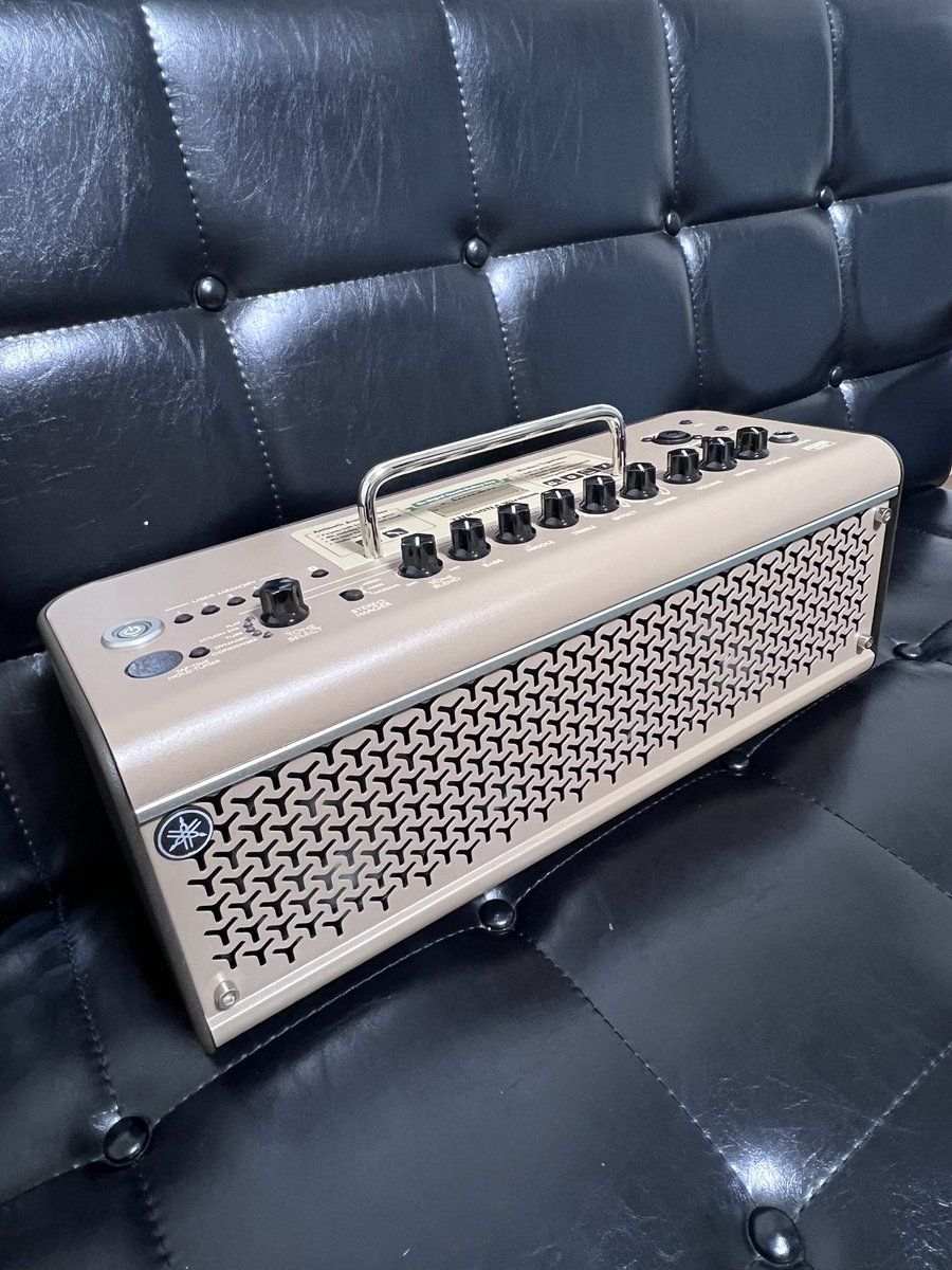 Donaldion_FISA's tweet photo. KORG(FISA SUPREMA)
とYAMAHA(THR30ⅡA)仲良くしてね、相性はどうか知らないが... https://t.co/6XYHjxQh1M