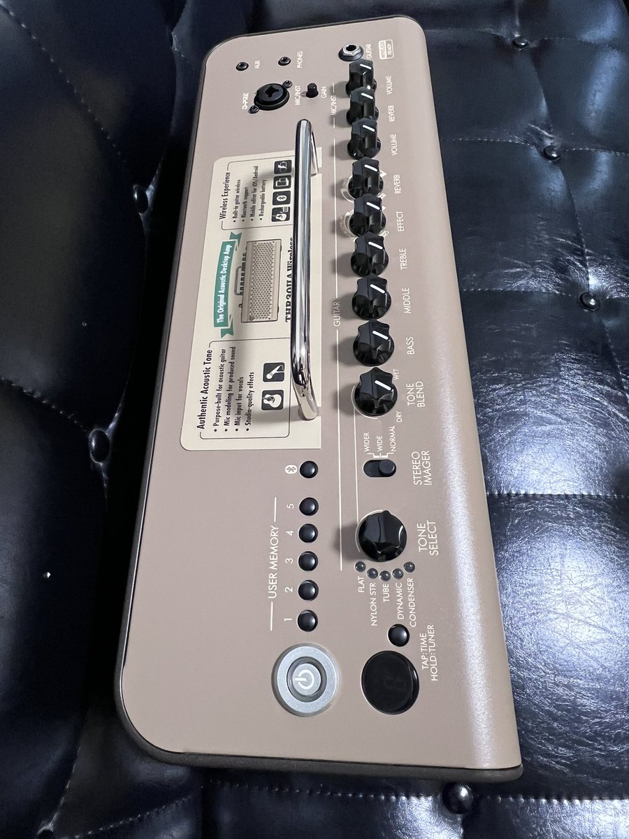 Donaldion_FISA's tweet photo. KORG(FISA SUPREMA)
とYAMAHA(THR30ⅡA)仲良くしてね、相性はどうか知らないが... https://t.co/6XYHjxQh1M