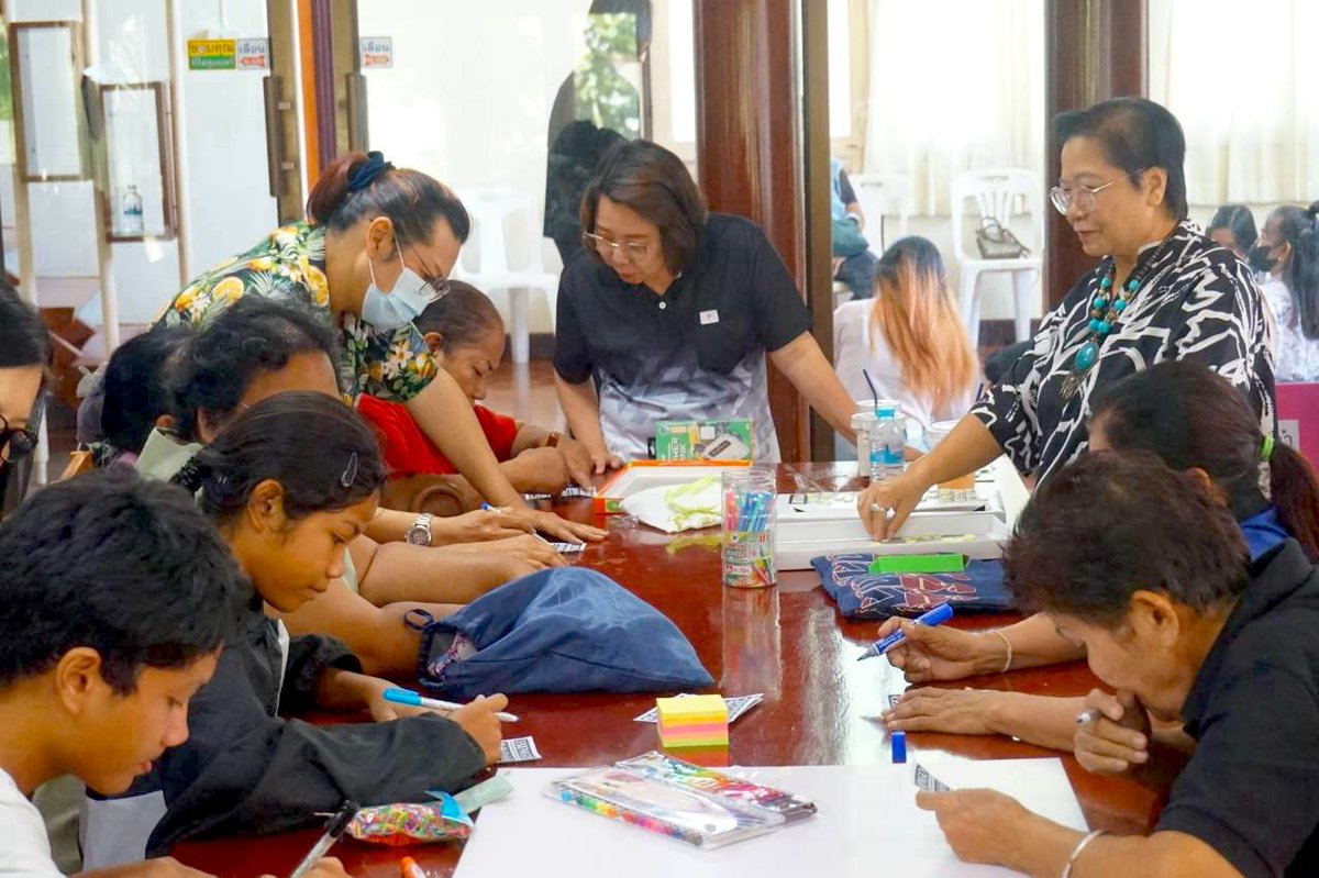 AhfThailand's tweet photo. Ordinary moments, extraordinary warmth. ❤️
AHF Thailand proudly supported the "Family Camp" at Queen Savang Vadhana Memorial Hospital in Sriracha last July. It was a joy to provide a space for parents and kids to connect through learning and creative fun!
#AHFThailand https://t.co/iq8aC4mj77