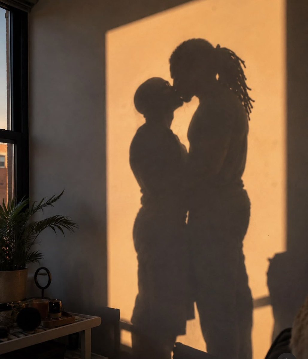 karaboangel_'s tweet photo. These shadow pictures are so adorable 🥰 https://t.co/HsFr0wJtQ2