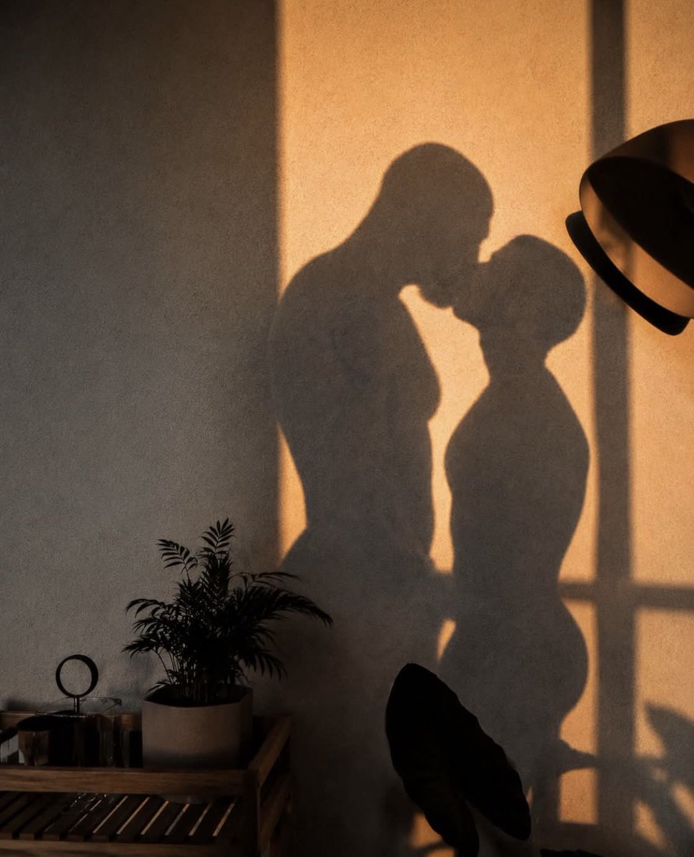 karaboangel_'s tweet photo. These shadow pictures are so adorable 🥰 https://t.co/HsFr0wJtQ2