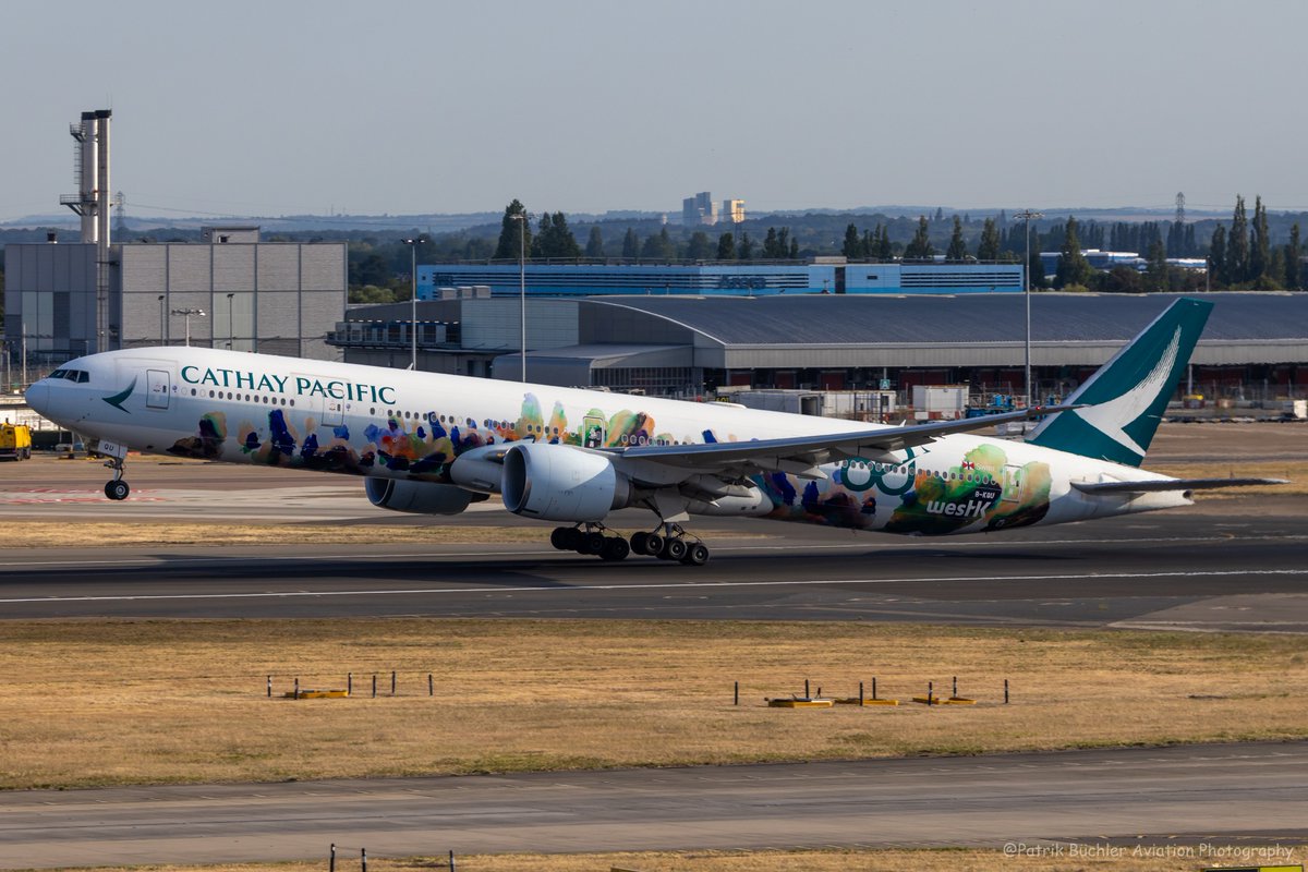patrik_buchler's tweet photo. Boeing 777-300ER 🇺🇸
Cathay Pacific B-KQU 🇭🇰
"Spirit of Hongkong"
London Heathrow LHR/EGLL 🇬🇧
20 July 2026 https://t.co/4bvNFOO2MD