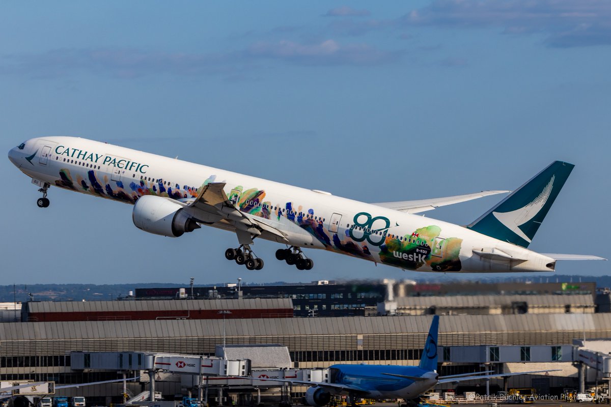 patrik_buchler's tweet photo. Boeing 777-300ER 🇺🇸
Cathay Pacific B-KQU 🇭🇰
"Spirit of Hongkong"
London Heathrow LHR/EGLL 🇬🇧
20 July 2026 https://t.co/4bvNFOO2MD
