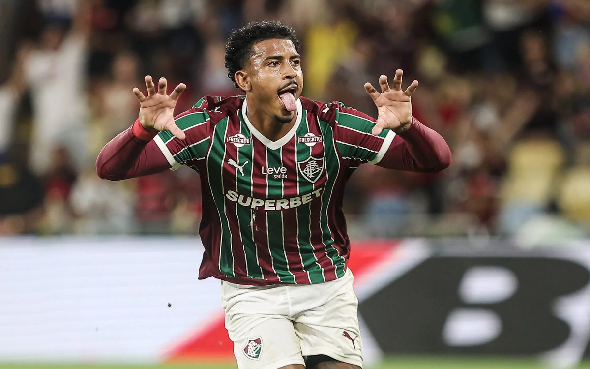 _ViniRocha__'s tweet photo. John Kennedy contra o Vasco

2025: perdeu pênalti na semifinal 
2026: saiu com o joelho paçocado e eliminado de novo 

fazzzz o ursooo 🐻 🐻 kkkkkkkkkkkkkkkkkkkkkkkkkkkjjjjkkkjj https://t.co/x4A2SisLnb