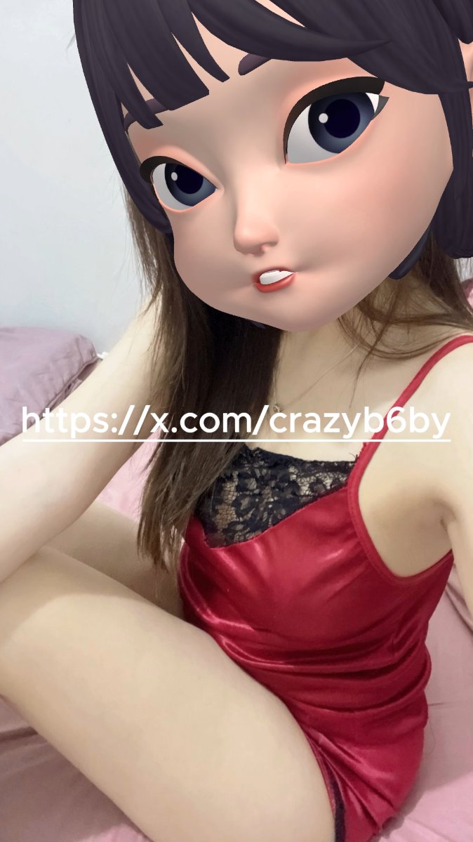 crazyb6by's tweet photo. bulan agustus kenapa panas bgt ya? 🪭🪭🪭 https://t.co/geTmCymyXF