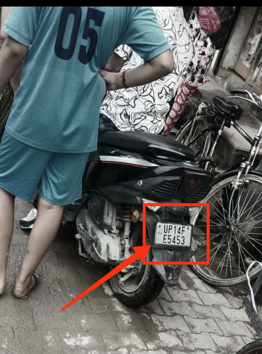 KumarUP14's tweet photo. @gdagzb @UPGovt @CMOfficeUP @dm_ghaziabad @Uppolice सर @gdagzb PMAY 2.0 के अंतर्गत GDA योजना 932-41D ?

आज sudamapuri में एक व्यक्ति आया verification करने हेतू ₹3500 हरेक आवेदक से ले रहा था,List में नाम निकालने हेतु

कृपया इस दलाल की जाँच कर सख्त कार्यवाही करे इसके पास लोगो के आवेदन कैसे पहुँचा?
@PMAYU_UP
@PMOIndia
@myogioffice https://t.co/gHamwJ49lR