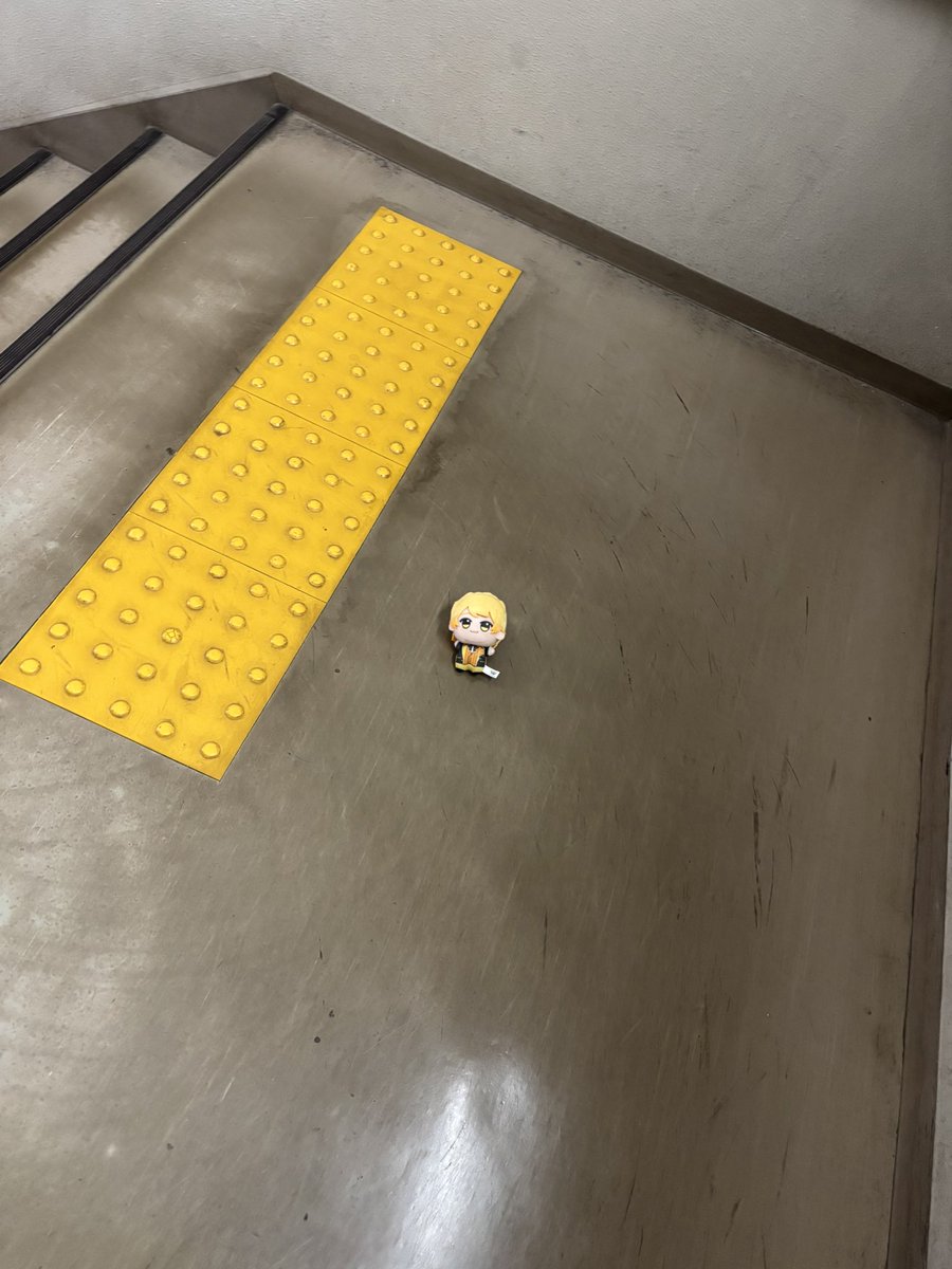 39mikanpo's tweet photo. 名古屋科学館であっきぃさんに遭遇💦💦どなたか、、、マジでびっくりした💦💦落し物として科学館にあずけました。
 #あっきぃ https://t.co/Z6Ls1QgdIc
