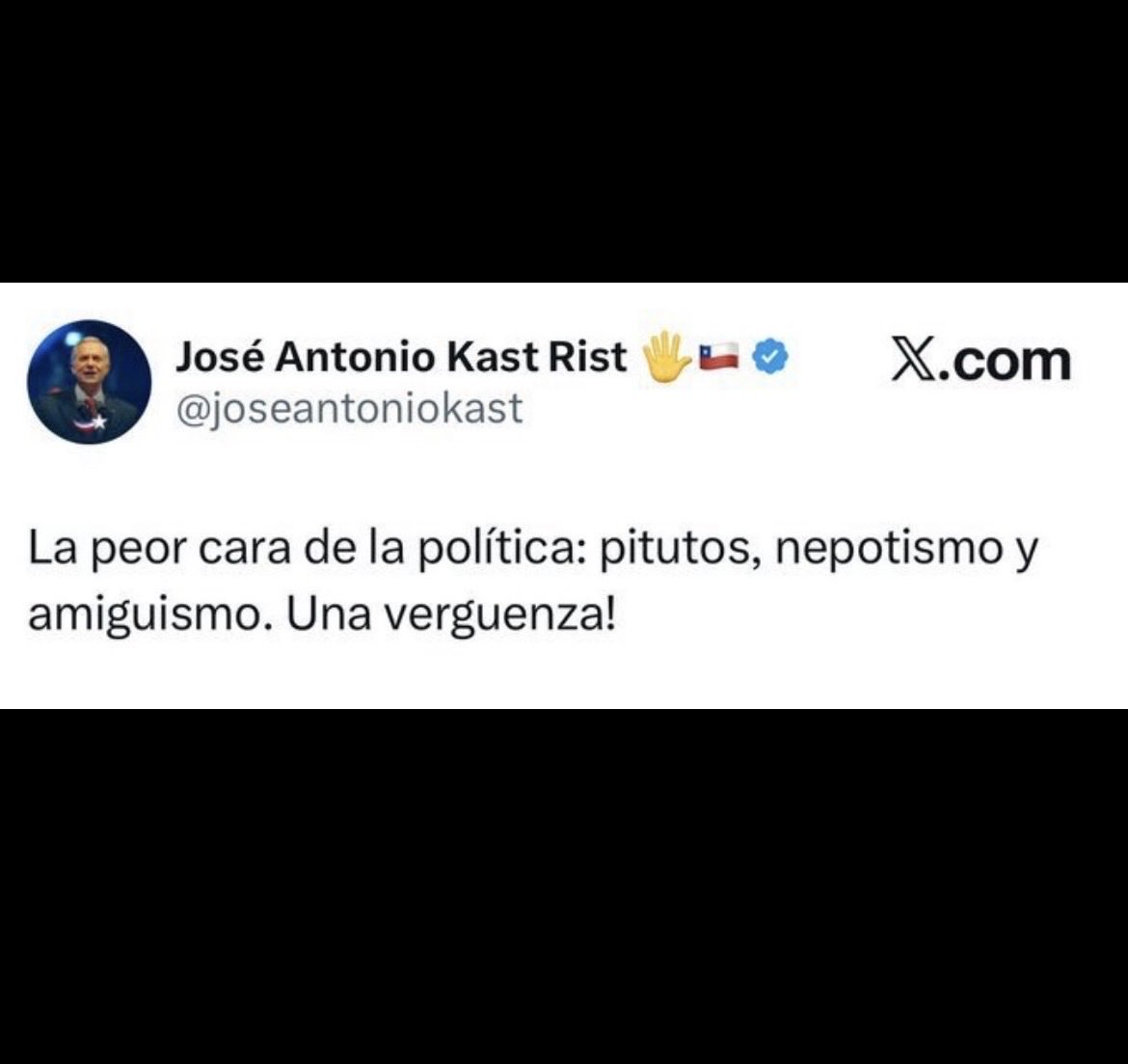 RobertoMuozg1's tweet photo. @feliperossc Es solo ver el chiste que es te gobierno. https://t.co/C4JkzlOhMW