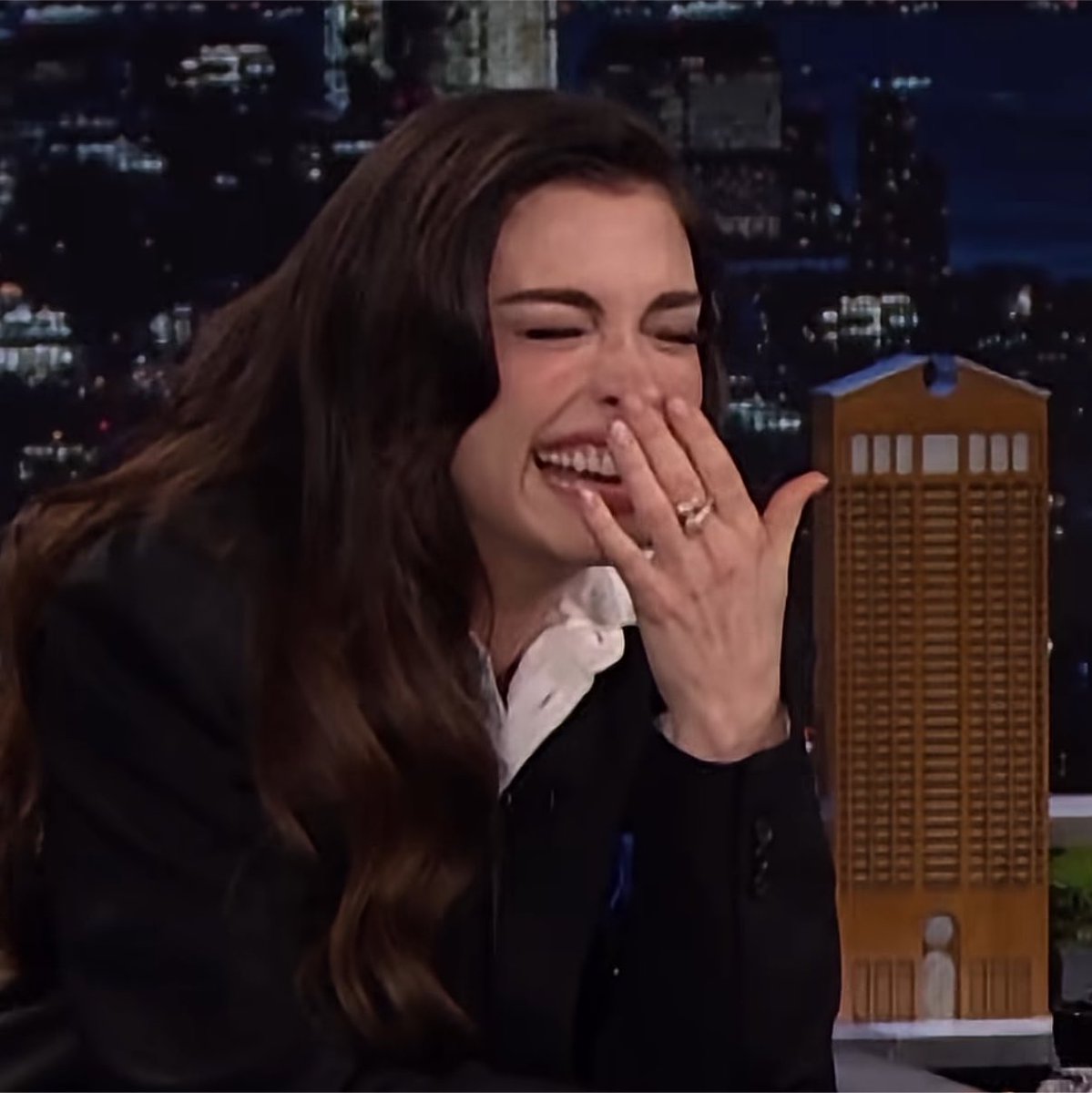 sapphiccjcregg's tweet photo. “people are allowed to dislike things” WRONG!!! no one is allowed to dislike anne hathaway https://t.co/can4iWG9mX