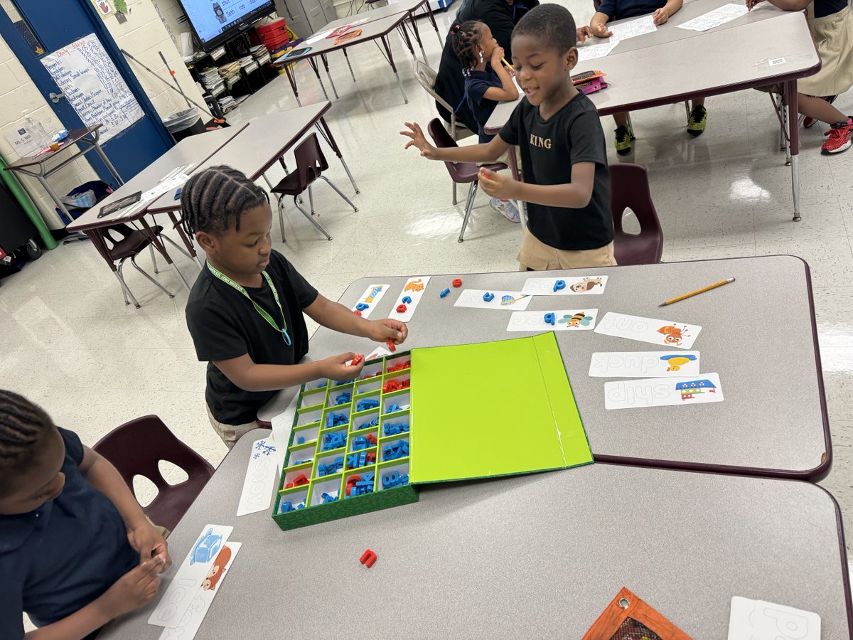 SOL_Vybes's tweet photo. “Teamwork makes the BOLDEST dream work!”
 
#FPCSCH #FriendshipsJourneyto30 #OneFriendship #AspireMore https://t.co/QLDQIPgdWS