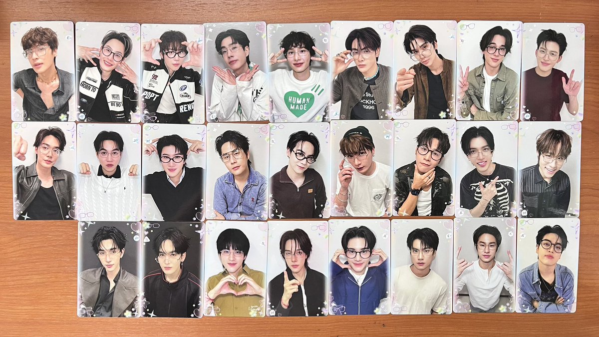 jmjmm_faii's tweet photo. แจกการ์ด 5 คน เลือกได้ 4 ใบ จะเอากี่ใบก็ได้ แต่ให้ไม่เกิน 4 ใบ ส่งฟรีไม่มีค่าใช้จ่ายใดๆทั้งสิ้น 

ทำแจกไปก่อนหน้าไม่มีใครรายงานตัวเลย รายงานตัวมา 2คนจาก9คน 😂😂 มารับน้องไปดูแลกันหน่อยคับบบ

สุ่มจากรี 11/8 
ให้คนเลือกก่อนตามลำดับที่สุ่มได้ค่ะ

#งานมหกรรมนิยายนานาชาติ2026xGMMTV
#ตลาดนัดgmmtv #ตลาดนัดgmm