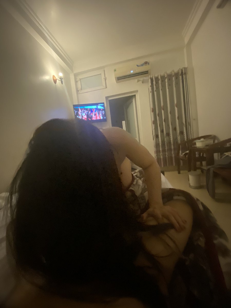 mw113z_'s tweet photo. Doggy xuất trong máy bay mông to 1989🥵 https://t.co/SwK3w0AP1P