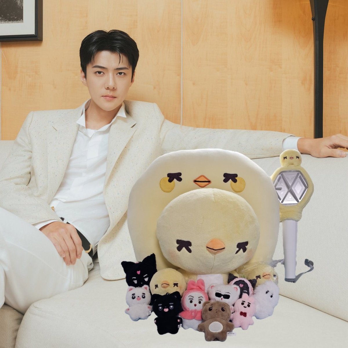 osehunchick's tweet photo. 앞으로 굿즈자랑 이사진으로 해야겠다 https://t.co/ke8JzC8n5k