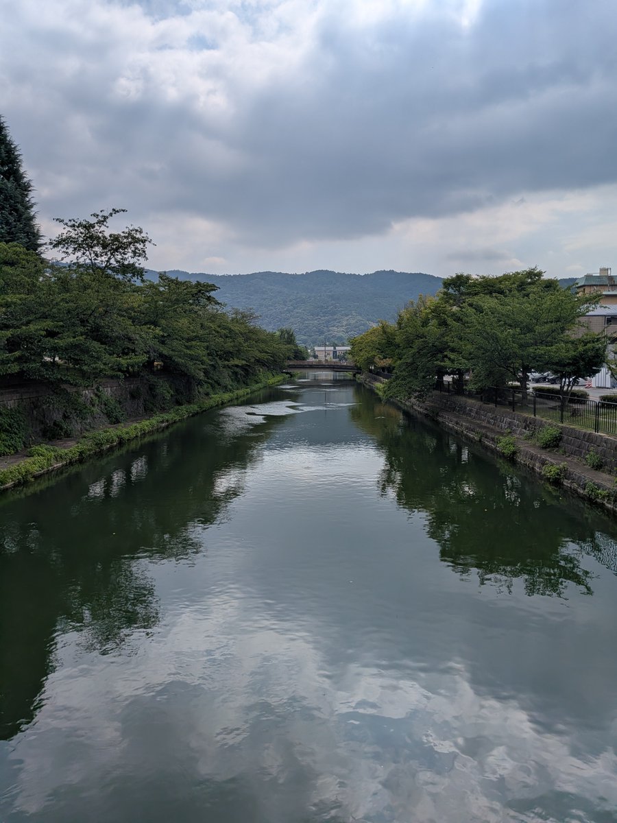 us_canyon's tweet photo. スカッと晴れない今年の夏
暑いけど… https://t.co/t7bXxrs34J