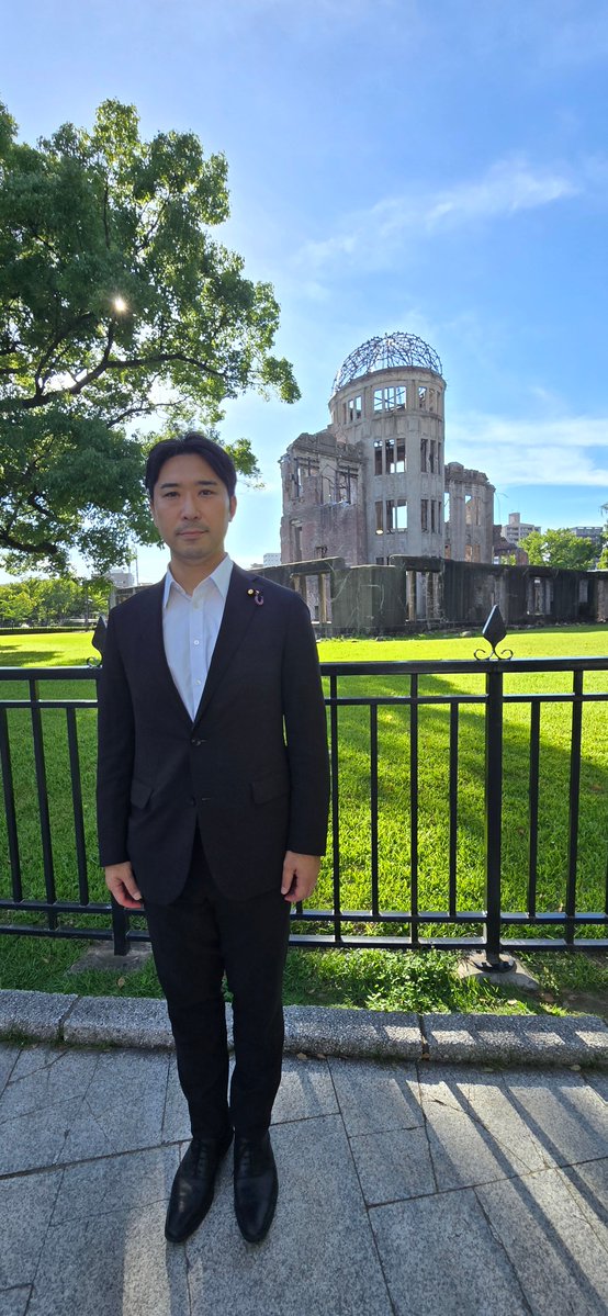yudai_kawamura's tweet photo. 81年前の今日、午前8時15分。広島に人類史上初の原子爆弾が投下されました。

原爆死没者の御霊に、謹んで哀悼の誠を捧げます。

核兵器は、人間の尊厳と生存を根底から否定する「絶対悪」です。

唯一の戦争被爆国として、非核三原則を堅持する。

核兵器禁止条約第1回再検討会議へのオブザーバー参加を政府に強く求め、対立ではなく対話を、分断ではなく信頼を重ね、核兵器のない世界への現実的な道筋を切り拓く。

国会議員として、その責任を胸に刻み、行動し続けます。

写真は、過日7月11日の「HIROSHIMA平和創出大会」で撮影したものです。