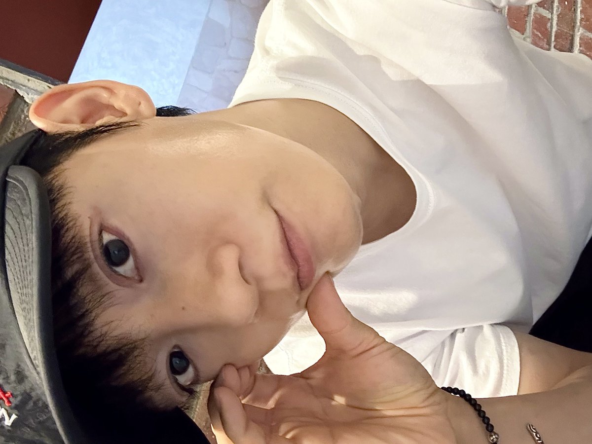 evenluv21_'s tweet photo. 종대 미인점 셀카♡ https://t.co/j1dpF8m91G