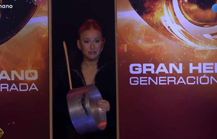 Campanita_Fans's tweet photo. Ella se merece todo 🥹 
Si no hubiese estado la acomodada, mínimo quedaba en segundo puesto… Su autenticidad y carisma nos llega al alma 🫶🏻

Seguí Brillando Campa 🧚

#GranHermano https://t.co/gxO2Fox55Q