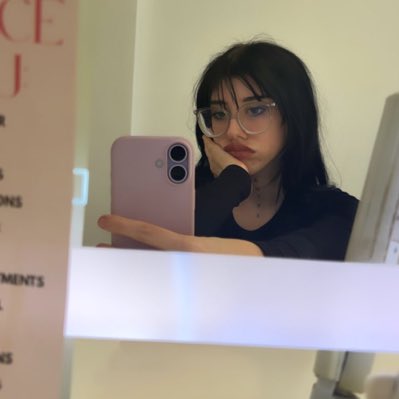 daisyfiangx's tweet photo. #NewProfilePic https://t.co/gQM8ppUvzV