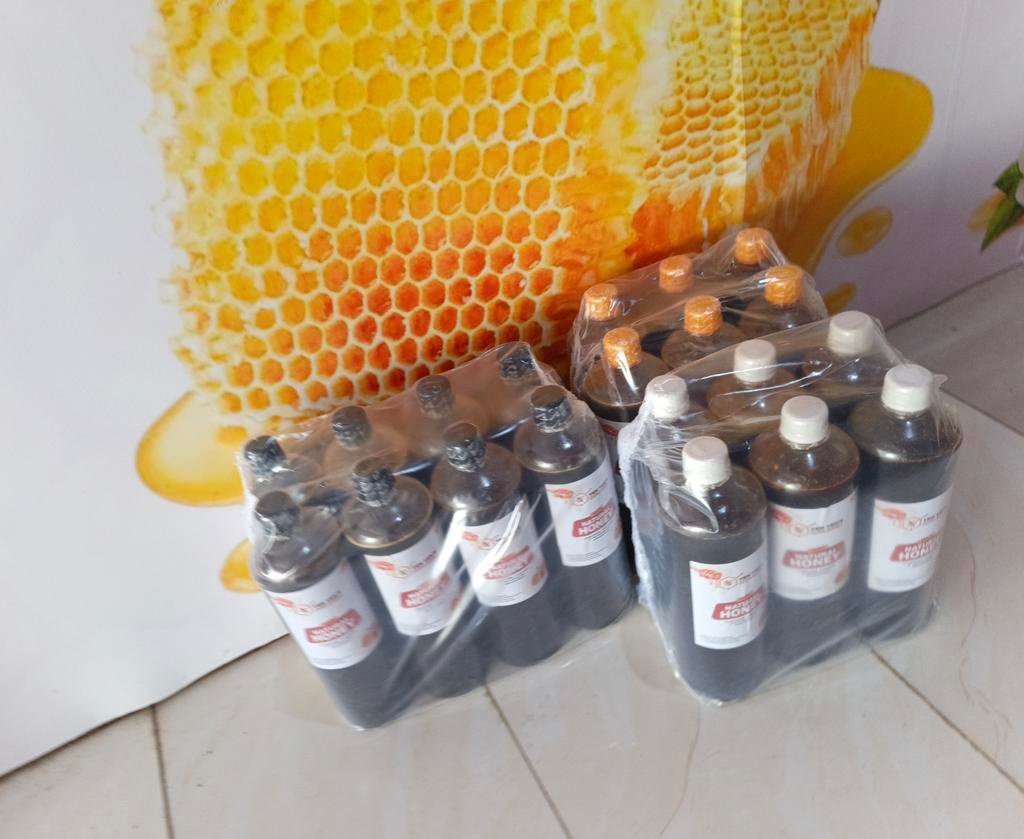 yenyenpurehoney's tweet photo. Dan Girman Allah Help Me Retweet.

Thank u as u hit the share
really need ur retweet 

7000 per liter of pure honey

We now give our honey in wholesale incase u have a shop, supermarket or wants to be a distributor 

And we are thrilled to inform u that we are now registered with NAFDAC

Our honey is available in packs... 
350ml   pack of 12  ₦33000
500ml   pack of 12  ₦39000
1 liter      pack  of 6   ₦39000
Delivery nation wide

07030458606