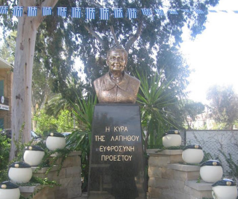 TheGreekPatriot's tweet photo. Ευφροσύνη Προεστού "Κυρά της Λαπήθου" (1903 - 1993)
Στις 6 Αυγούστου 1974, κατά τη διάρκεια της βαρβαρικής εισβολής, πατριώτισσα & ηρωίδα Ευφροσύνη Προεστού σώζει & προστατεύει, 12 υπερασπιστές παγιδευμένους πίσω από τις γραμμές του εχθρού.
#Proestou #Lapithos #Keryneia #Cyprus https://t.co/sPZOXMAzCN