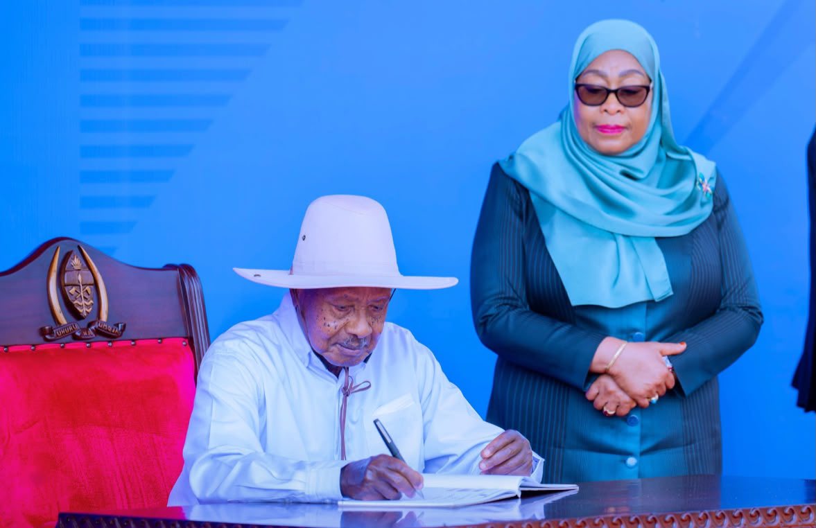 kamukamafredie's tweet photo. @KagutaMuseveni Thank you President Yoweri Museveni for advocating for East Africa federation. Long live East Africa https://t.co/z7chz1Zf9r