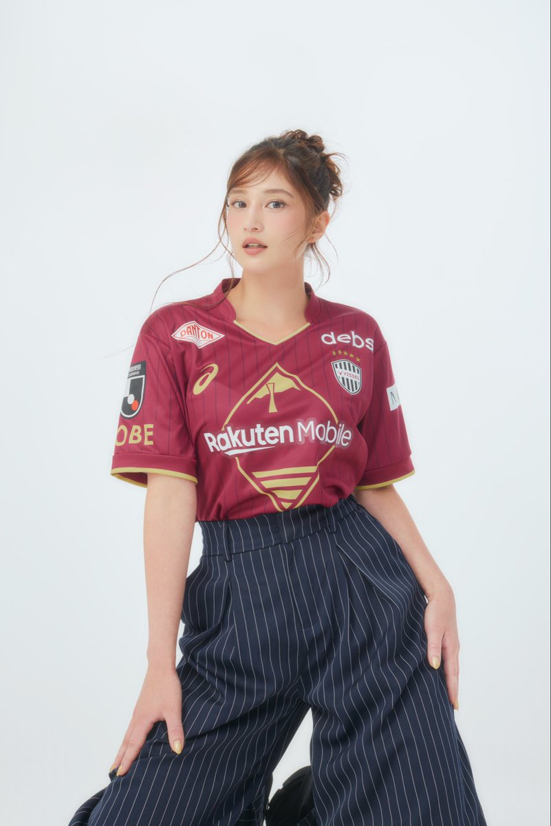 taki___saito's tweet photo. このたび、2026/27シーズンもヴィッセル神戸公式コネクターを務めさせていただくことになりました。今シーズンも、より多くの方にヴィッセル神戸の魅力を届けられるよう、全力で活動してまいります。
よろしくお願いいたします！⚽️❤️‍🔥
https://t.co/nQKcfzM8JU
@visselkobe #visselkobe #ヴィッセル神戸 https://t.co/yRARS4eNhs
