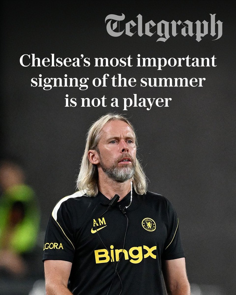 TeleFootball's tweet photo. Austin MacPhee is arguably the most stunning signing of the summer, with Chelsea paying a fee to land Aston Villa's set-piece coach.

He is among the new breed of coaches who are rock stars in their own right, taking centre-stage since rules were changed so that only one person is allowed in the technical area at a time.

@mcgrathmike looks at how MacPhee could turn out to be Xabi Alonso's most important signing ⤵️
https://t.co/gkajuBfkHa