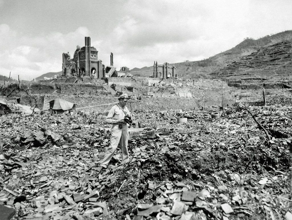 EnriqueSantiago's tweet photo. 🕊️ Hace 81 años, EEUU arrojó la bomba atomica sobre la población de Hiroshima, horrible crimen de guerra.

👉🏻 Las armas nucleares deben prohibirse.

El Tratado START de limitación de armas nucleares expiró este año al negarse Trump a renovarlo.

⚠️ Un peligro para la humanidad. https://t.co/xmOTFPQtho
