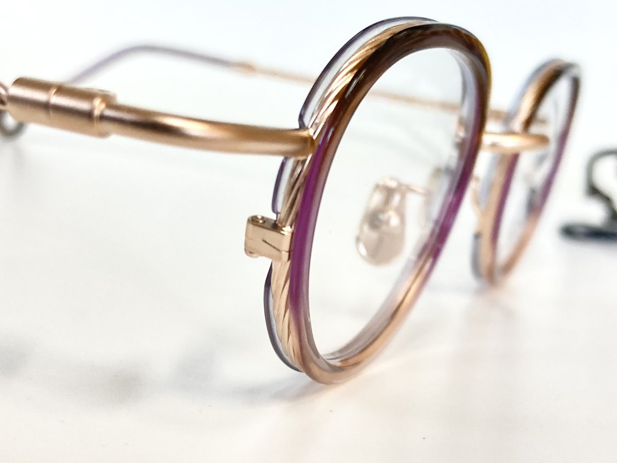 HMomojiro's tweet photo. Eriko-2CB
ニューカラー

Eriko2 をセルでドレスアップしたバージョンがCBだ

VioRou 『Eriko2 CB』 ¥46,000

CB は
ちょービューティフルの略だぞ
（ウソです） https://t.co/3Jym4xDrhb