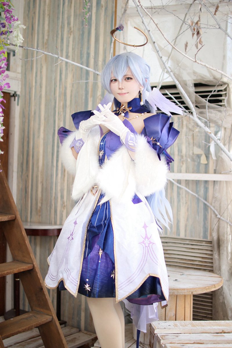 samepic0_0's tweet photo. cos. 崩壊スターレイル　#Robin https://t.co/8M3Eg9QcVq