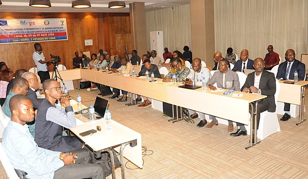 Yendouti's tweet photo. Lomé abrite depuis hier un séminaire national de la #CEDEAO sur le droit de la concurrence afin de former les acteurs locaux pour bâtir un marché régional plus transparent, équitable et protecteur des consommateurs.
#Togo #Lomé #Économie #Commerce https://t.co/tfHniluvsN