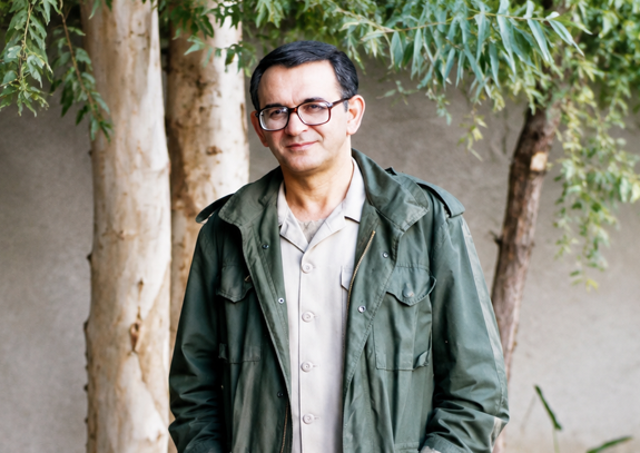alefmehr1's tweet photo. یادش بخیر شاعر انقلابی ومجاهد، آموزگار مهربانم، حمید اسدیان که می‌گفت:
در حیرتم از آنان که می‌میرند
تا نجنگند

#نه_شاه_نه_شیخ https://t.co/Zerj0wEvab