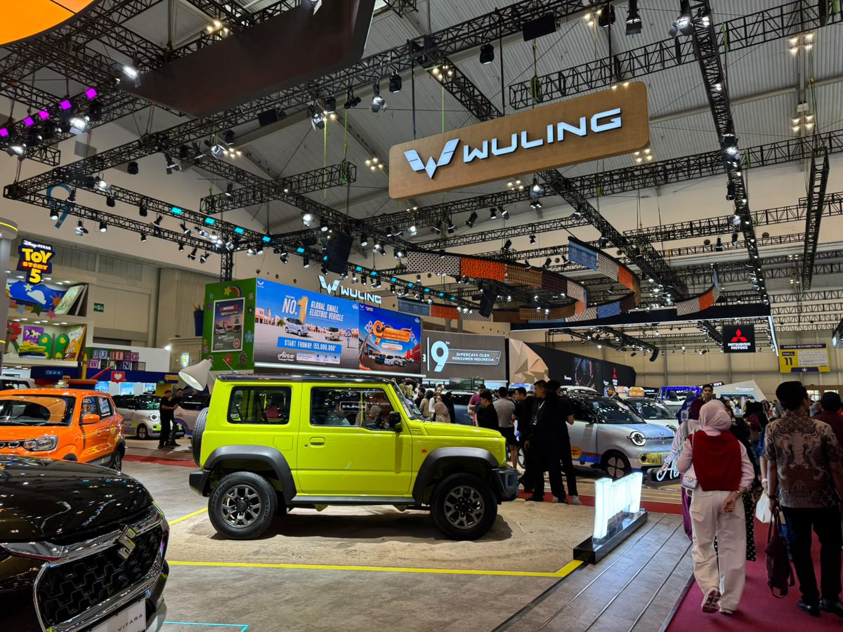 DittaAtmawijaya's tweet photo. Langsung meluncur ke GIIAS buat lihat langsung Wuling Aira-ev.
Banyak keluarga yang pengen cari kendaraan masa depan. Desainnya ringkas, modern, dan pas banget buat mobilitas anak nanti. Bikin makin mantap buat investasi kendaraan ramah lingkungan.
#WulingAiraev #WulingGIIAS2026 https://t.co/hKJRlB7QKw