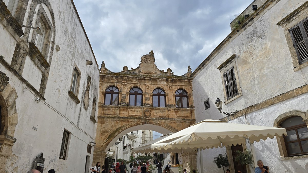 SO_IPP's tweet photo. [Carte postale estivale : focus sur les Pouilles] Les Pouilles confirment leur attractivité sur le marché immobilier européen. Dans son édition du 17/07/2026, le Figaro Magazine les présente comme le « nouvel Eldorado du sud de l’Italie ». Plusieurs tendances se (1/4) https://t.co/KEdH1QoCgx
